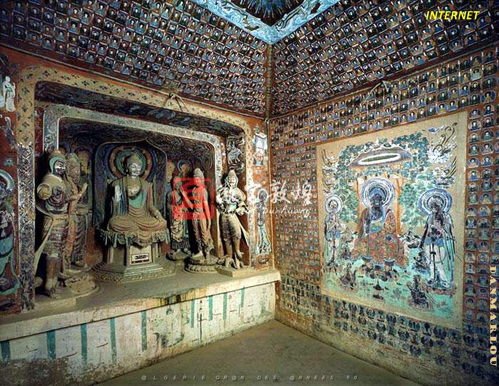 DUNHUANG - 041 -Grottes de Mogao .jpg